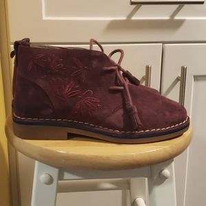 Suede ankle chukka boot